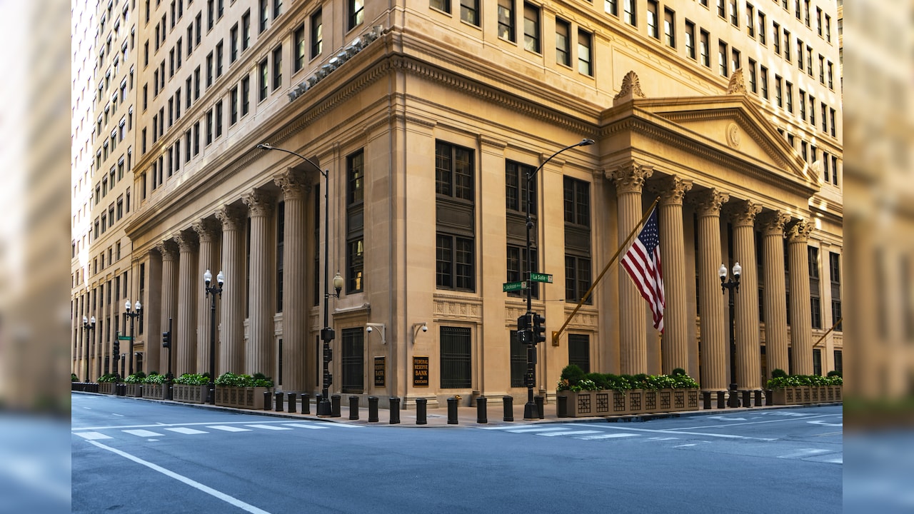Goldman Sachs, BofA Among 21 Banks Planning Dollar-Pegged Stablecoin By 2027