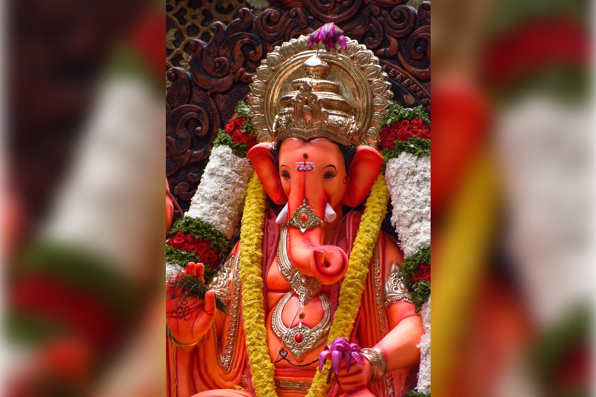Ganesh Chaturthi 2026 Travel Guide: Iconic Ganpati Pandals That Define Mumbai's Spirit