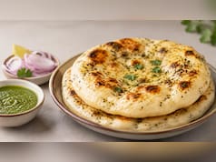 बिना तंदूर घर के तवे पर पानी से बनाएं एकदम फूला-फूला और सॉफ्ट कुलचा, बस अपनाएं मास्टरशेफ की ये सीक्रेट ट्रिक