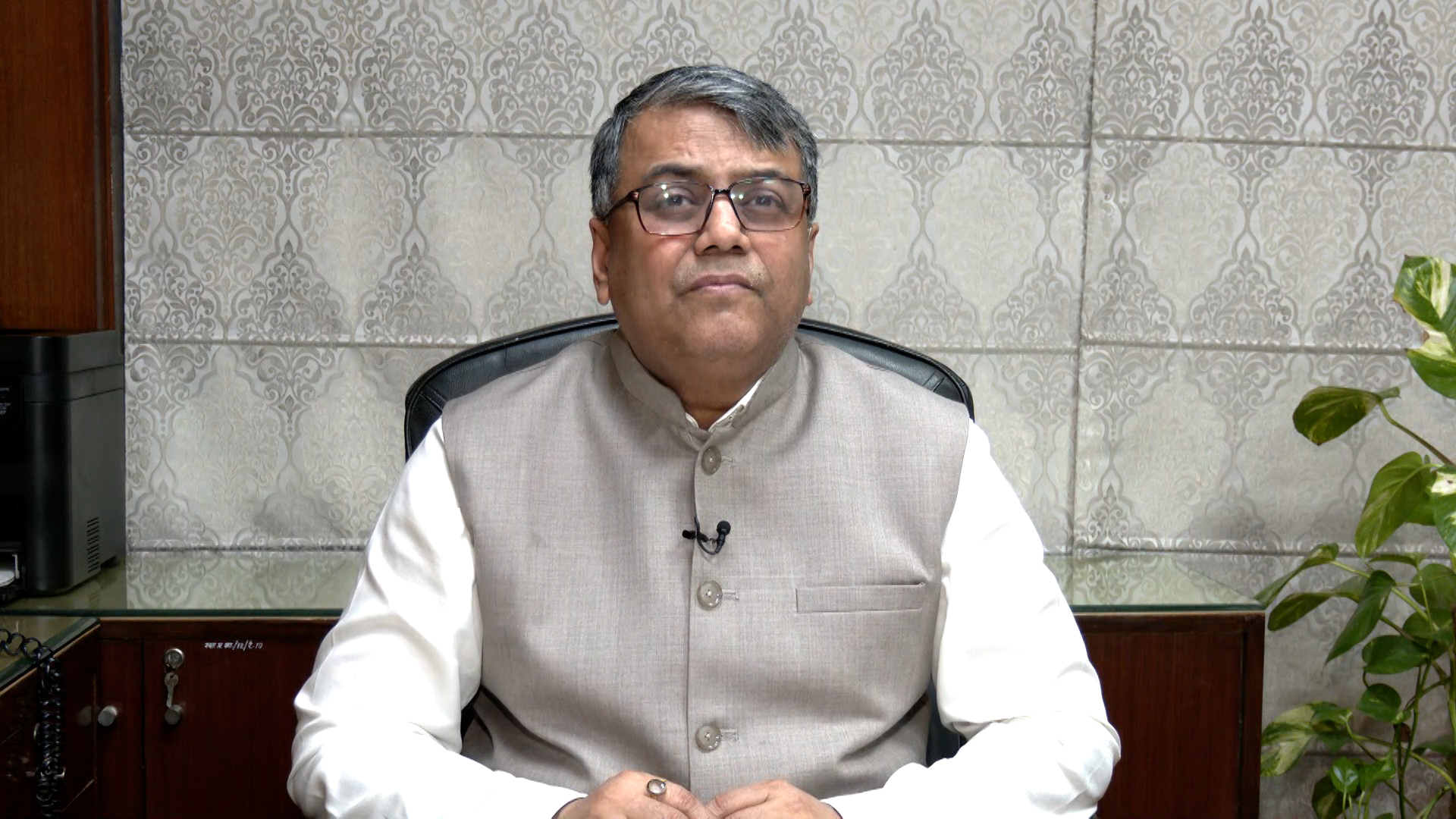 'Wake Up And Smell The Coffee': SBI Economist Hits Out At India's 'Doomsdayers'