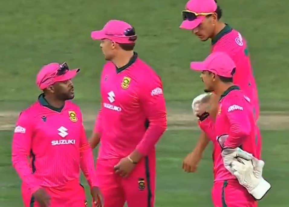 Bavuma and De Kock exchange heated words during South Africa’s ODI win over Australia