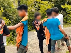 On Camera, 6 Men Assault Woman With Slippers At Tourist Site In Bihar