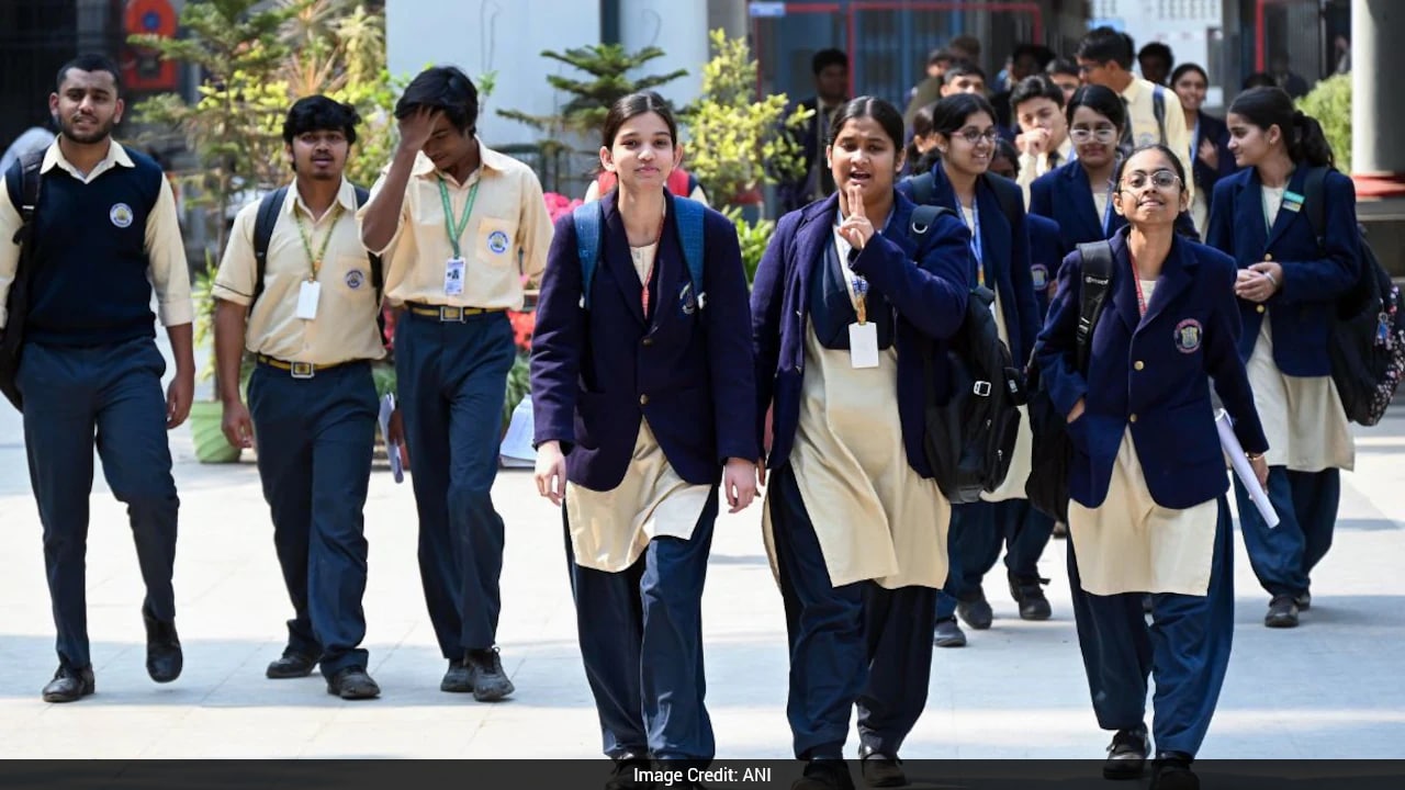 CBSE Date Sheet 2027 Live: Check Class 10, 12 Timetable Release Update, Exam Details