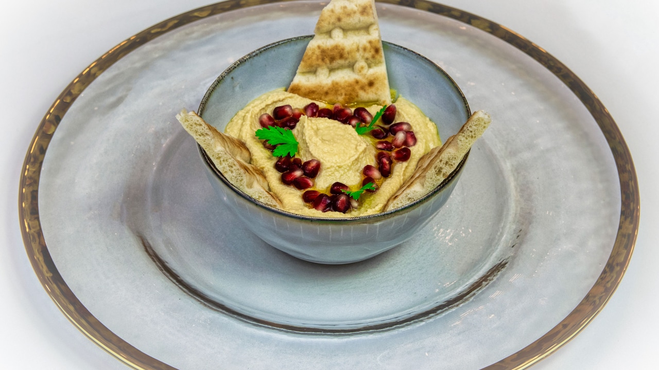 Is Hummus Just 'Chole Ki Chutney'? This Viral Food Comparison Will Leave You In Splits