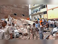 Delhi Building Collapse: 'MCD में ट्रांसफर रेट 1.25 करोड़, तो ये सब रुकने वाला नहीं'; सत्य निकेतन हादसे पर किसने क्या कहा?