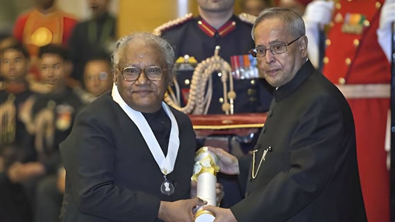 नाम में एक एक्सट्रा 'F', भारत रत्न CNR राव को पहचान साबित करने का मिल गया SIR नोटिस