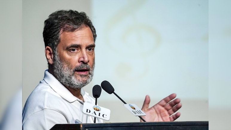 'ट्रंप को खुश करने के लिए किया जा रहा...' : UPI पर शुल्क लगाने पर कांग्रेस ने सरकार पर साधा निशाना