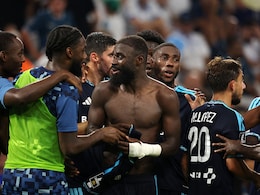 Lassine Sinayoko Stars As Unbeaten Paris FC Down Marseille