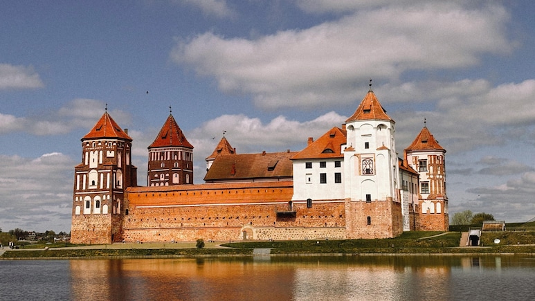 One More European Country Now Offers E-Visas To Indians. Here's Why You Should Visit