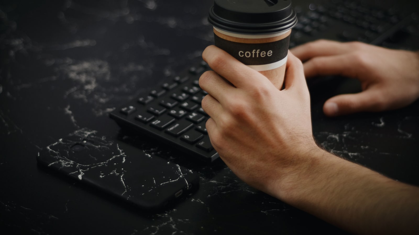 US School Student Suspended For Bringing Coffee To Class, Claims She Was Practicing 'Civil Disobedience'