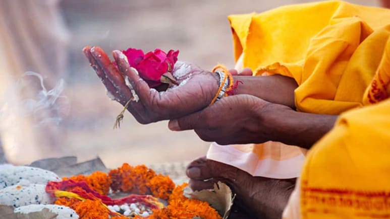 आज से पितृपक्ष शुरू, जानिए श्राद्ध के नियम और तर्पण का शुभ मुहूर्त