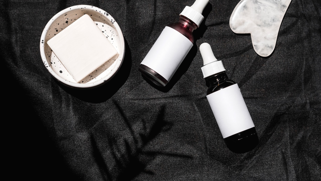 10 Reasons Niacinamide Serum Feels Sticky And How To Prevent Pilling