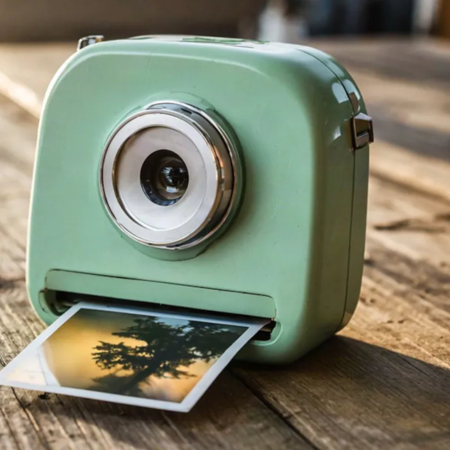 Instant Cameras For Capturing Festive Memories Under ₹25,000