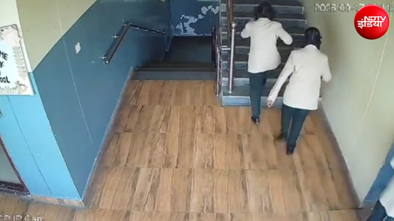 स्कूल की सीढ़ियों से गिरने से चौथी क्लास की छात्रा की मौत, परिजनों का बड़ा आरोप, किसकी लापरवाही?