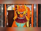 170 साल पुराने 'खड़े हनुमान' की क्या है मान्यता, बच्चों के इलाज से कैसे पड़ा 'डॉक्टर हनुमान' नाम