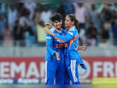 चार ओवर, सात रन, तीन विकेट, श्री चरणी ने तोड़ा पाकिस्तान का घमंड, प्रेमा-दीप्ति ने भी मचाई तबाही, VIDEO