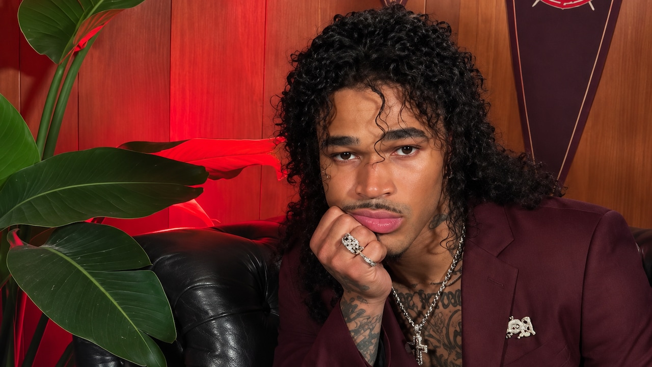 "It's Low-Key Addiction": PlaqueBoyMax Decides to Get Over Lust, Drugs And His Phone On Stream