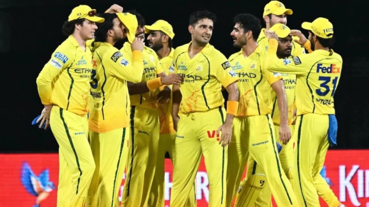 पूर्व पेसर बना धोनी की चेन्नई सुपर किंग्स का बॉलिंग कोच, आईपीएल में जीत चुका है पर्पल कैप