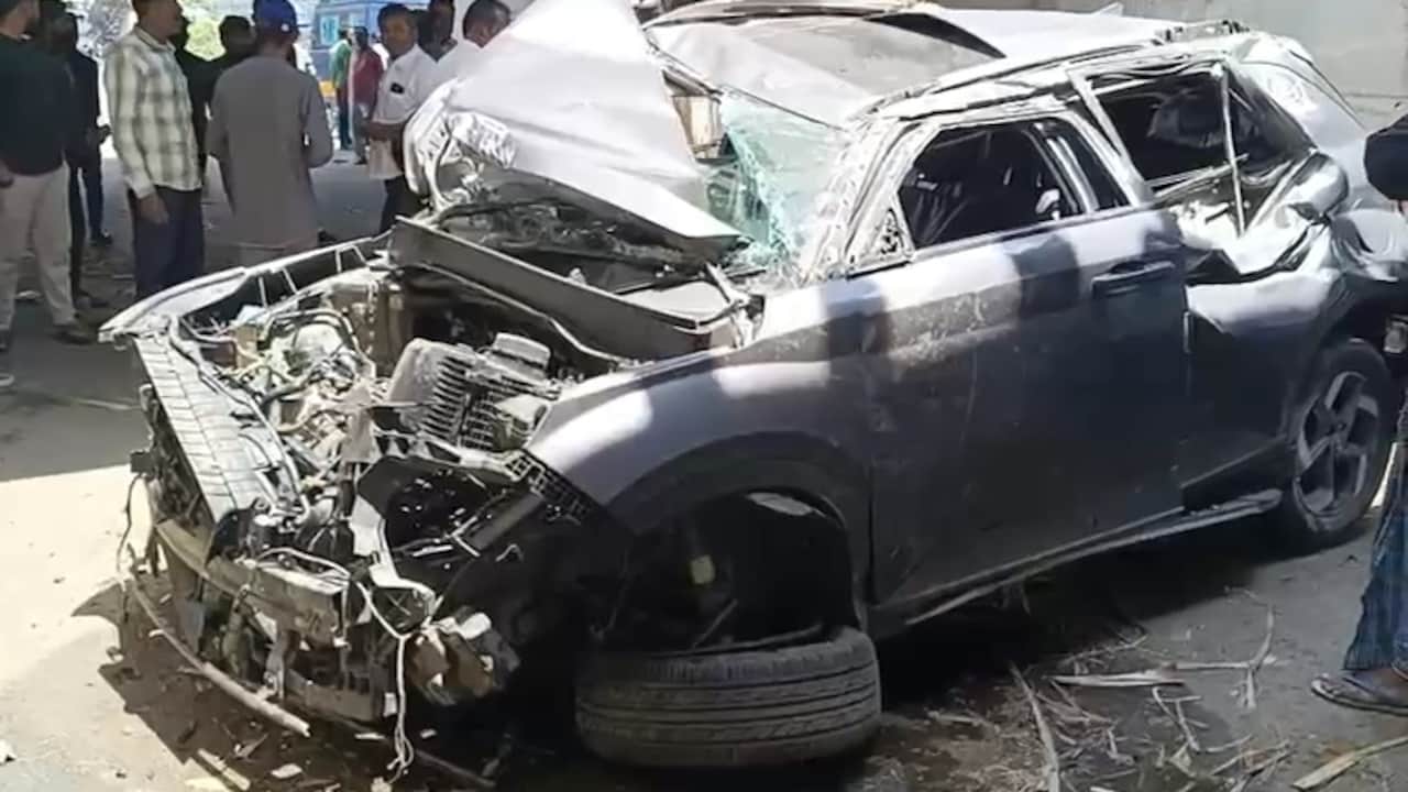 Speeding Car Hits Divider, Falls Off Bengaluru-Mysuru Flyover, Woman Thrown Out Of Window