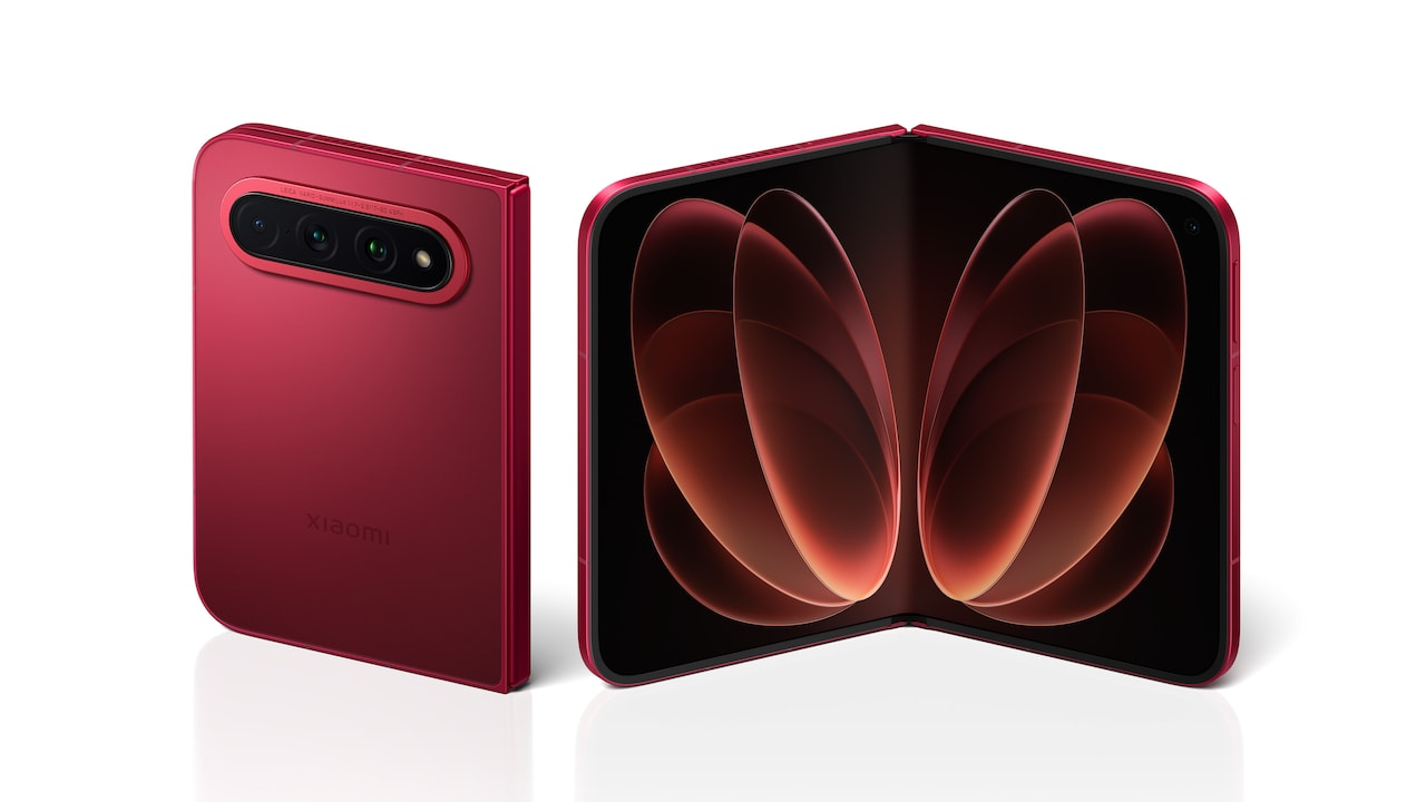 Two Days After Apple's Foldable Reveal, Xiaomi Puts Its 18 Fold On Sale Across China