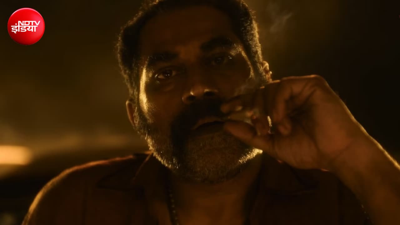 रजनीकांत की जेलर 2 से उठा नए विलेन का पर्दा! सिगार पीते हुए हुई धांसू एंट्री, मेकर्स ने जारी किया पहला किरदार