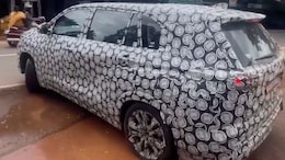 2027 Toyota Innova Hycross Facelift Spied Testing: Key Changes Expected