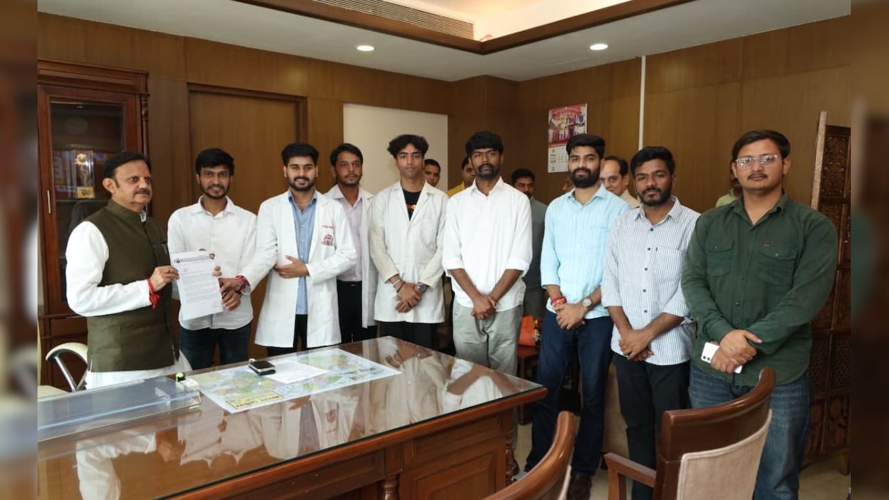 एमपी में MBBS इंटर्न्स की हड़ताल खत्म, 21,500 रुपये स्टाइपेंड पर बनी सहमति; सीएम यादव से चर्चा के बाद फैसला