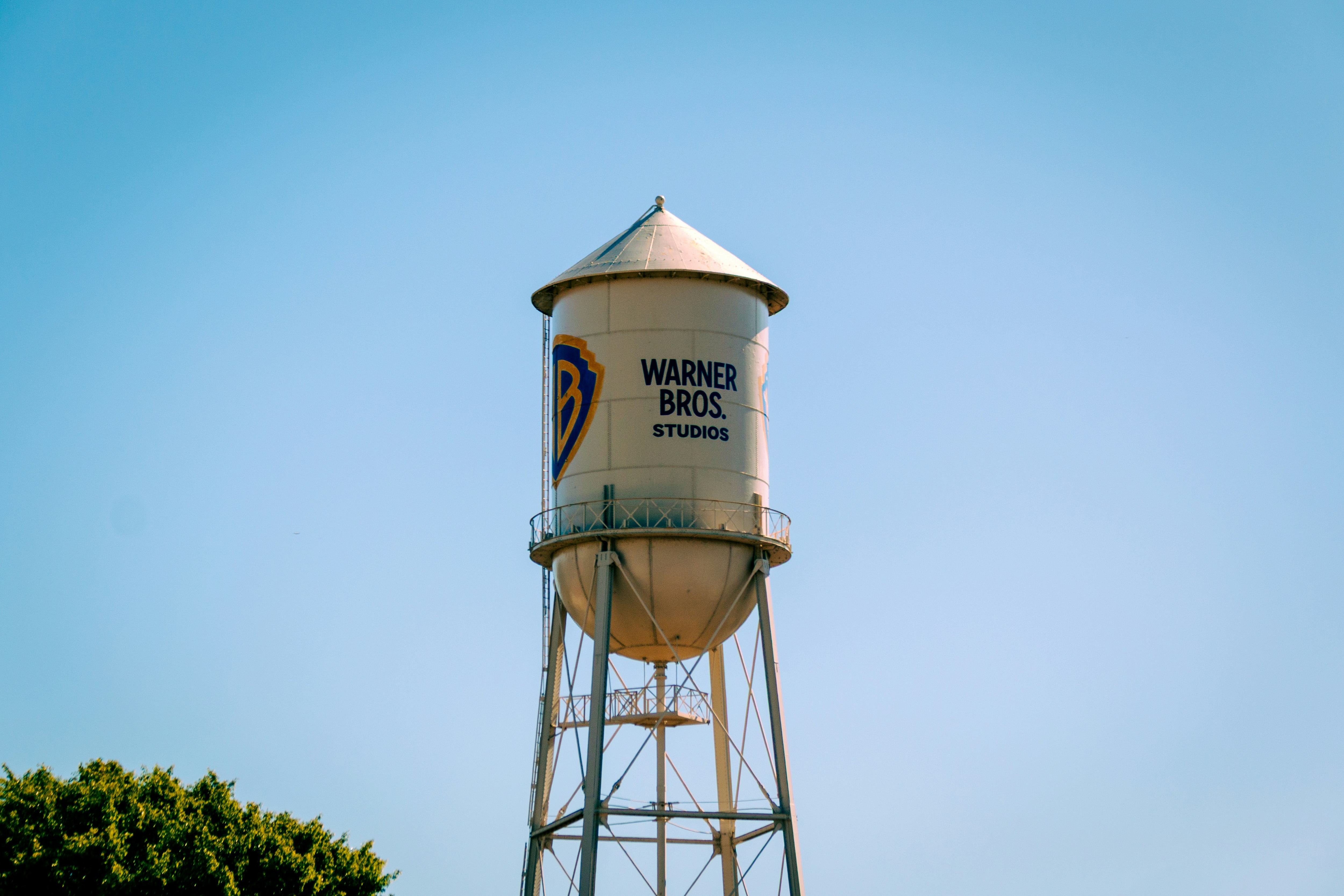 Paramount clears antitrust hurdle in Warner Bros. Discovery takeover via multi-state settlement