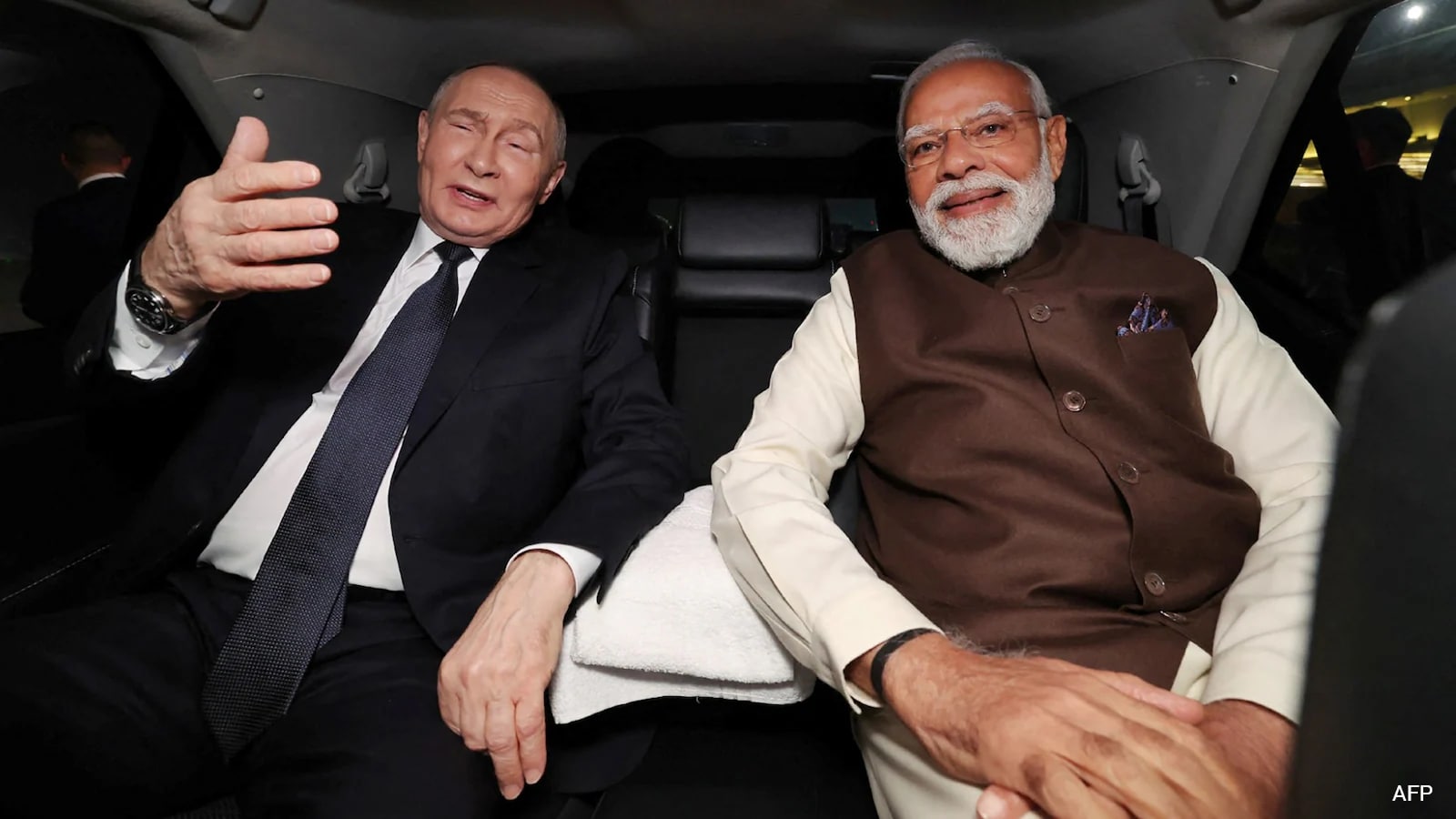 Aurus Senat: Putin's Bulletproof, Blast-Resistant Limousine On Delhi Roads