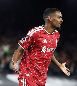 Alexander Isak Fires Liverpool To First Win Under Andoni Iraola At Ipswich