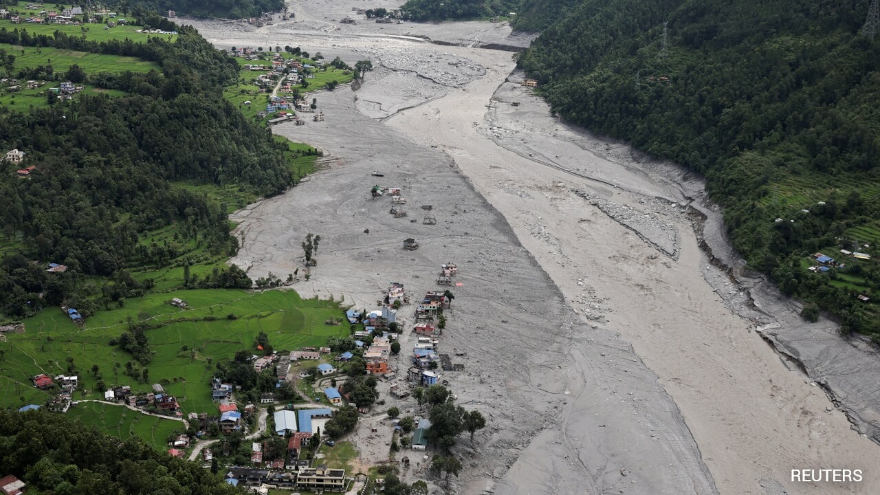Satellite Images Show How Trishuli River In Nepal Swelled Up To 6 Times, Swallowed Houses