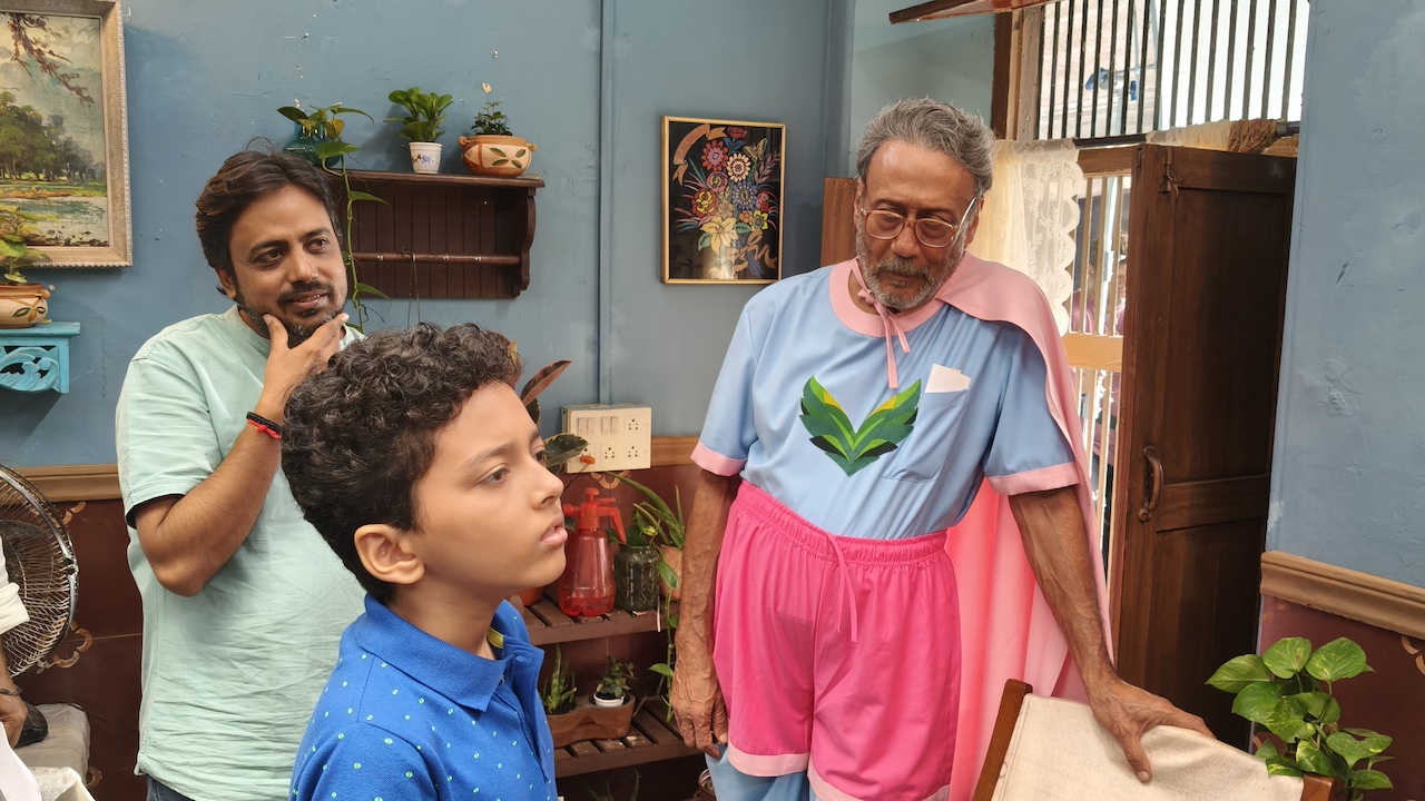 'द ग्रेट ग्रैंड सुपर हीरो' के सेट पर बच्चों के साथ जैकी श्रॉफ का कैसा था व्यवहार? डायरेक्टर ने किया खुलासा