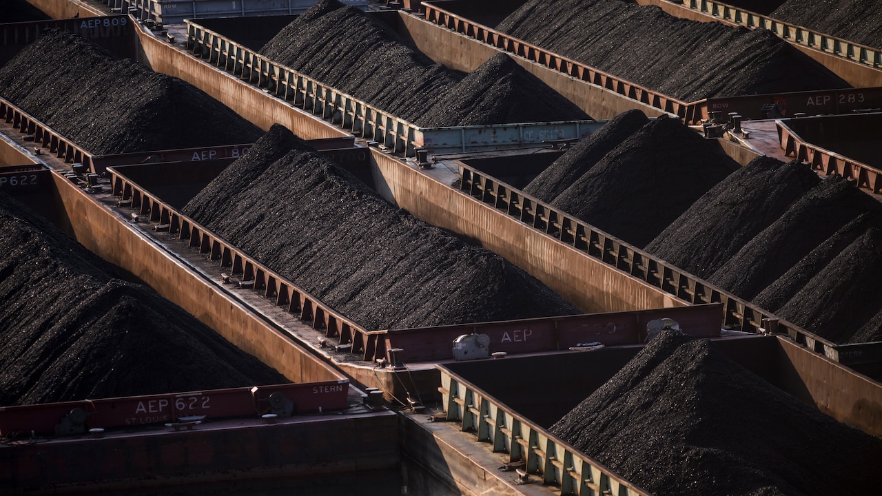 Trump-Xi Summit Yields Coal-Buying Pledge As Tariff Talks Extend