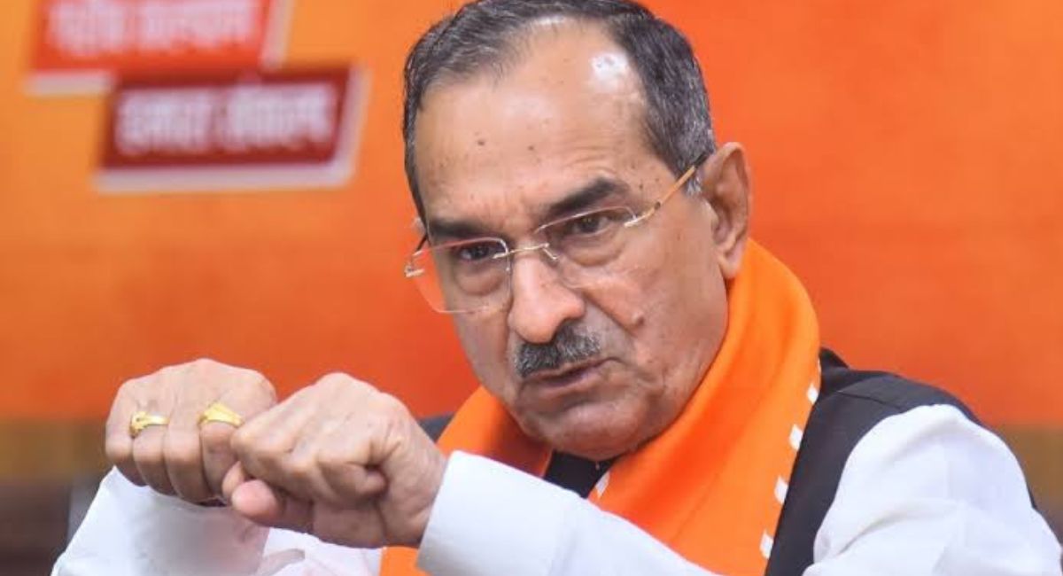 बीजेपी के बागी नेताओं के खिलाफ एक्शन, पूर्व महापौर, 10 पूर्व पार्षदों सहित 42 नेताओं को पार्टी से निकाला