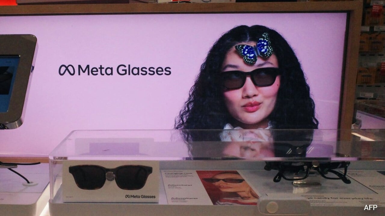 Meta Brings Camera-Free AI Glasses Amid Privacy Concerns