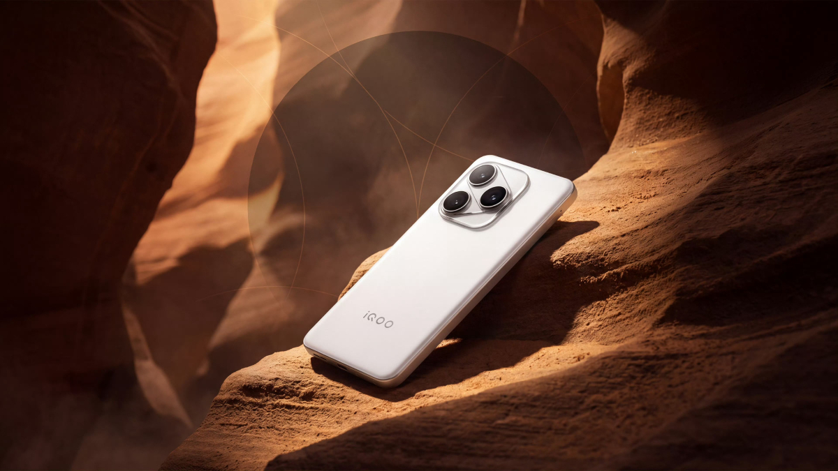 iQOO 16 का लॉन्च टाइम लीक, 8400mAh बैटरी के साथ मिलेगी IP68, IP69 रेटिंग!