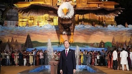 US Ambassador Sergio Gor Visits Lalbaugcha Raja, Says "Everybody Should Come Here"