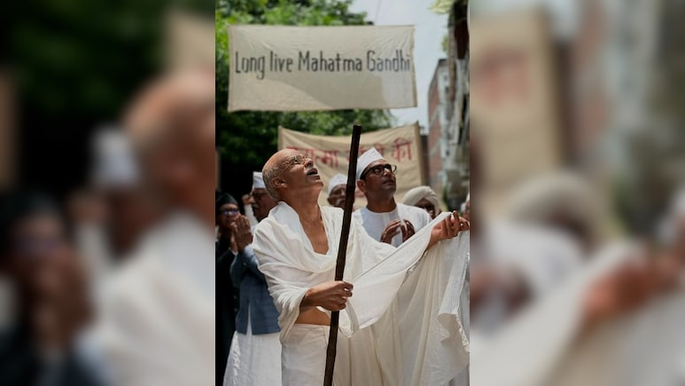 मनोज बाजपेयी ने 'बापू' के किरदार में जीता दिल, अनुभव सिन्हा- सुधीर मिश्रा की फिल्म में दिखेगी आजादी के दौर की 21 दिनों की कहानी