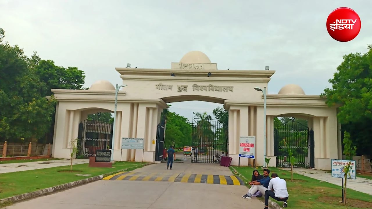 जंतर-मंतर पर प्रदर्शन को लेकर नोएडा के छात्र को मिला 5 लाख का नोटिस, फिर लिया वापस