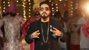 Mika Singh Earned Rs 10,000 Per Show, Was Told To Ditch His Hummer And Take Auto To Get Work