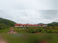 भारत का वो रहस्यमयी गांव, जहां 17 परिवार जानबूझकर बिना बिजली और मोबाइल के जी रहे हैं जिंदगी!