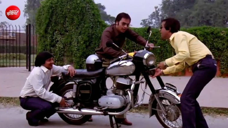 45 साल पुराना वो गाना जिसमें तीन सिंगर ने दी आवाज, संगीतकार ने किया अनोखा प्रयोग, 80 के दशक हर किसी का था फेवरेट