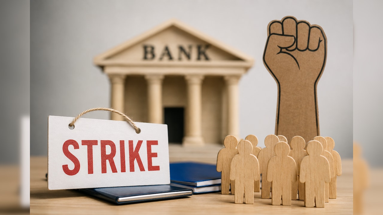 Bank Strike Alert: Unions Calls For Three-Day Strike In September, Continuous Strike In October
