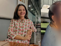 'Bigg Boss' Contestant Hits Pune Doctor With Sticks, Utensils To Extort Money
