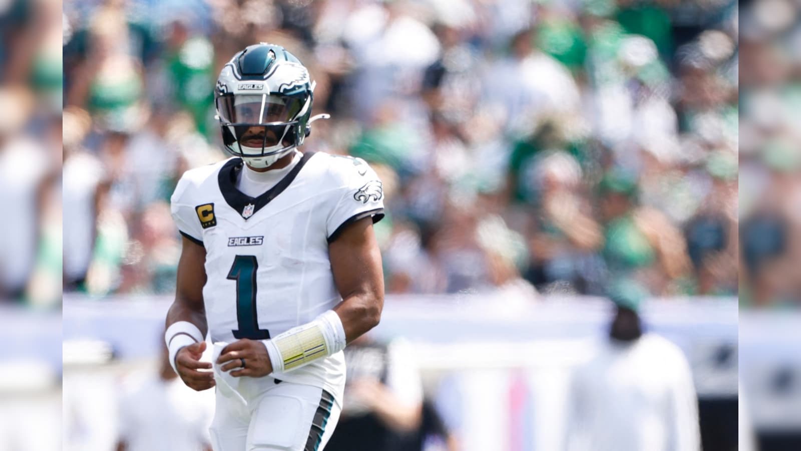 Jalen Hurts Starts Strong With Philadelphia Eagles As His 11-0 Record Against Top QBs Stands Out