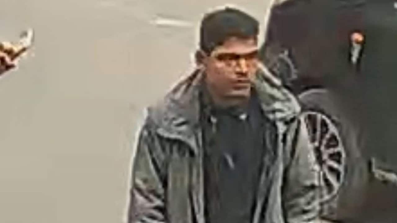 मुंबई पुलिस को लगा चूना: थाने से वायरलेस उड़ा ले गया चोर, CCTV खंगाल रही पुलिस 