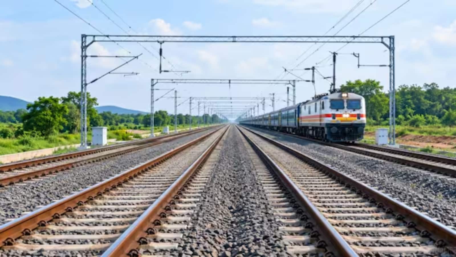शहडोल, अनूपपुर, बिलासपुर और दुर्ग के बीच ट्रेनों की कनेक्टिविटी होगी बेहतर. शहडोल, अनूपपुर, बिलासपुर और दुर्ग के बीच ट्रेनों की कनेक्टिविटी होगी बेहतर.