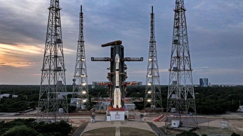 इसरो का आज रात सबसे बड़ा इम्तेहान, EOS-05 सैटेलाइट होगा लॉन्च,36 हजार किमी की ऊंचाई से रखेगा हर हलचल पर बाज जैसी निगाह