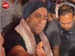गणपति दर्शन के बाद गुस्से में दिखे सलमान खान, सोशल मीडिया पर जमकर वायरल हो रहा है वीडियो