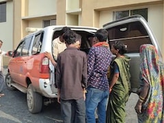 सागर शराब कांड: 'कमाने वाला ही नहीं रहा, अब बच्चों को कैसे पालूं?', पति की मौत; अपाहिज पत्नी का बुरा हाल